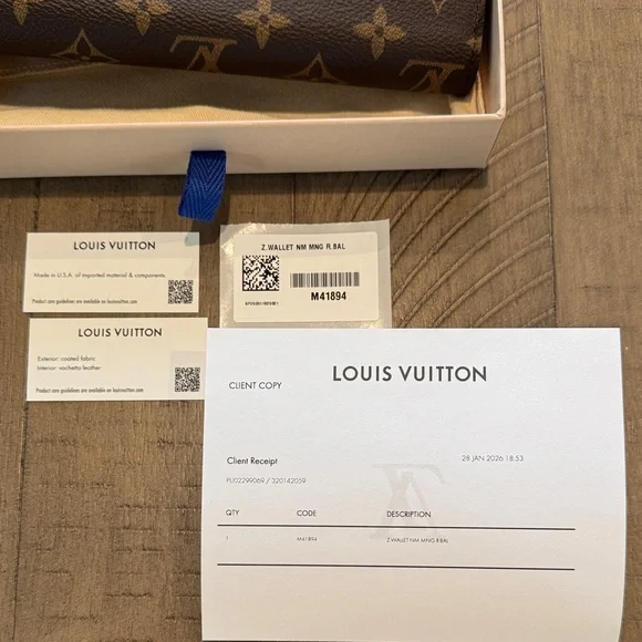 Authentic- BNWT Louis Vuitton Zippy Wallet - Picture 5 of 9